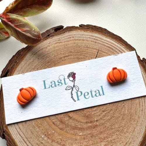 Pumpkin Studs