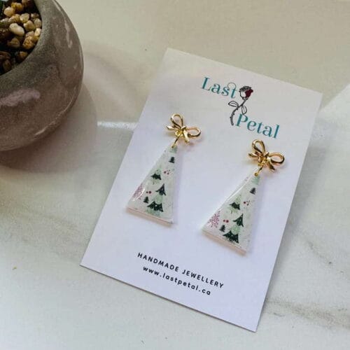 Christmas tree dangles